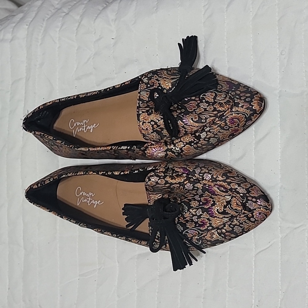 Crown Vintage Paisley Women's Flats Size 6